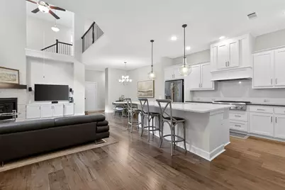 580 Courtyard Lane, Irving, TX 75039 - Photo 9