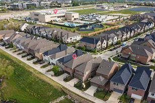 580 Courtyard Ln, Irving, TX 75039 - Photo 37