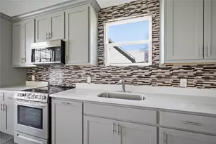 1905 S Walnut St, Sherman, TX 75090 - Photo 9