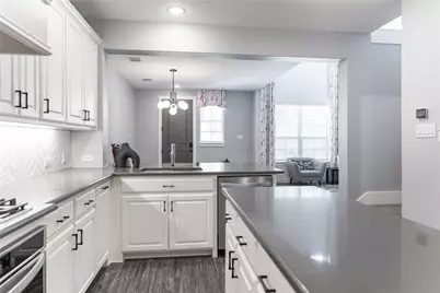 631 Cobblestone Lane, Irving, TX 75039 - Photo 7