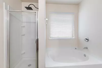 5140 Mirror Lake Drive, Haltom City, TX 76117 - Photo 13