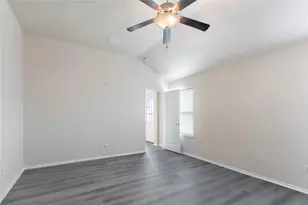 5140 Mirror Lake Dr, Haltom City, TX 76117 - Photo 11