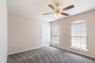5140 Mirror Lake Dr, Haltom City, TX 76117 - Photo 15