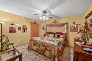 1605 Heather Ct, Cleburne, TX 76033 - Photo 17