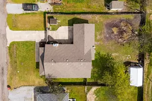 105 S 6th St, Celeste, TX 75423 - Photo 29