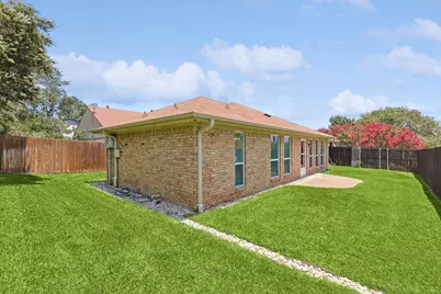 2201 Jamestown Court, Carrollton, TX 75006 - Photo 19