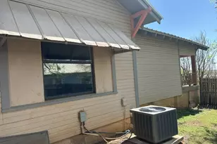 700 W 8th St, Cisco, TX 76437 - Photo 11