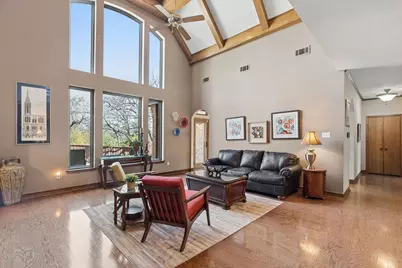 5307 Hidden Trails Drive, Arlington, TX 76017 - Photo 5