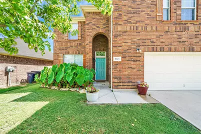 5121 Breeze Hollow Court, Fort Worth, TX 76179 - Photo 3