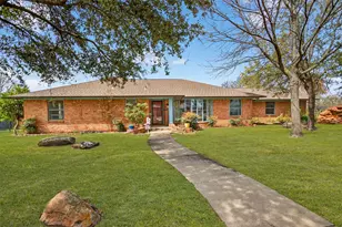 902 S Alamo Rd, Rockwall, TX 75087 - Photo 1