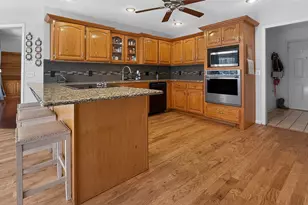 365 Timber Lake Dr, Powderly, TX 75473 - Photo 9