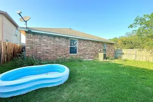 5301 Joshua Ct, Sansom Park, TX 76114 - Photo 11