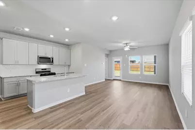 712 Leavenworth Drive, Princeton, TX 75071 - Photo 3