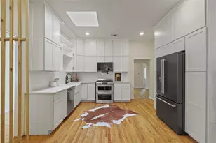 836 W Eighth St, Dallas, TX 75208 - Photo 11