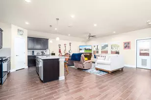 1907 Heritage Ct, Cleburne, TX 76033 - Photo 9