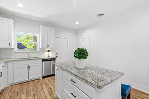 2408 Garden Dr, Dallas, TX 75215 - Photo 17