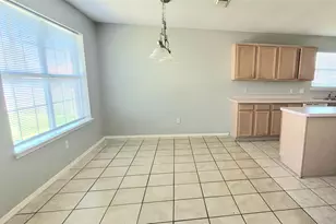 865 W Lynn Creek Dr, Arlington, TX 76001 - Photo 7