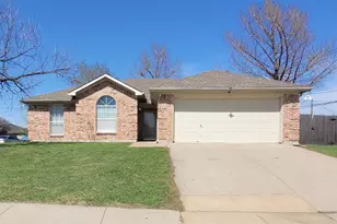 865 W Lynn Creek Dr, Arlington, TX 76001 - Photo 1