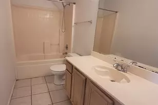 865 W Lynn Creek Dr, Arlington, TX 76001 - Photo 19