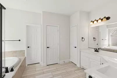 2671 Corona Drive, Grand Prairie, TX 75054 - Photo 19