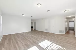 725 Lovern St, Cedar Hill, TX 75104 - Photo 5