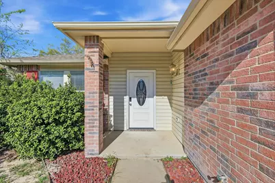 725 Lovern Street, Cedar Hill, TX 75104 - Photo 3