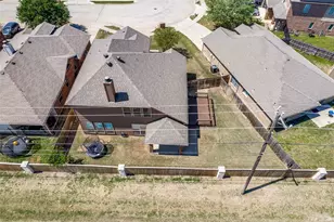 8320 Deer Bluff Ln, Fort Worth, TX 76179 - Photo 37