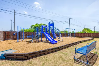 8320 Deer Bluff Lane, Fort Worth, TX 76179 - Photo 35