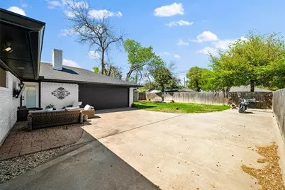 409 E Scotland Drive, Irving, TX 75062 - Photo 37