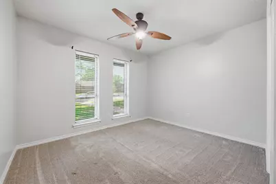 409 E Scotland Drive, Irving, TX 75062 - Photo 23