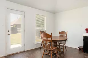 933 Sherry Ln, Saginaw, TX 76179 - Photo 13