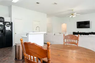 933 Sherry Ln, Saginaw, TX 76179 - Photo 15