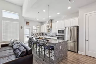 2000 Crescent St, Fort Worth, TX 76008 - Photo 9