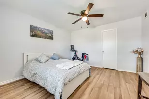 2924 W 11th St, Irving, TX 75060 - Photo 17