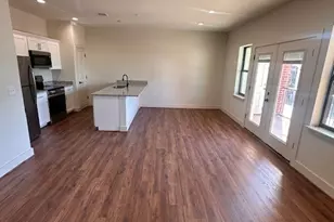 317 W Main St, Denison, TX 75020 - Photo 3