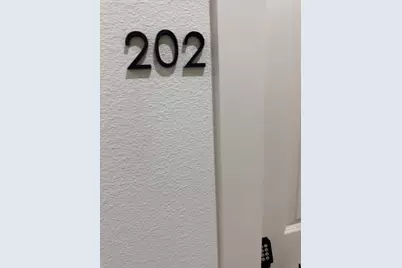 317 W Main Street #202, Denison, TX 75020 - Photo 11