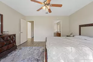 4911 Hibiscus Dr, Arlington, TX 76018 - Photo 15