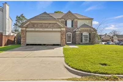 4911 Hibiscus Drive, Arlington, TX 76018 - Photo 1