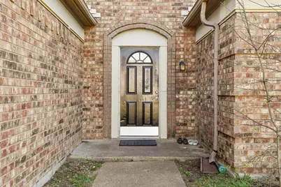 4911 Hibiscus Drive, Arlington, TX 76018 - Photo 3