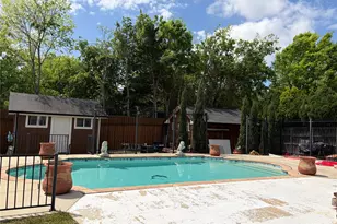 1902 High Meadow Dr, Garland, TX 75040 - Photo 31
