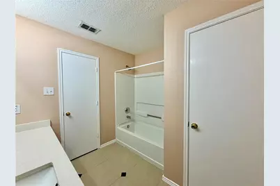 7409 Cresswell Drive, Arlington, TX 76001 - Photo 27