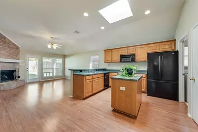 236 Goldeneye Lane, Fort Worth, TX 76120 - Photo 9