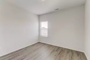 1300 Esther Ln, Ennis, TX 75119 - Photo 15