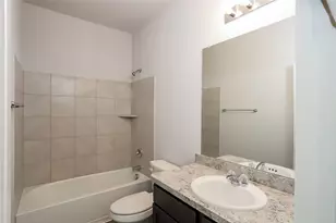 5517 Shore Point Trl, Fort Worth, TX 76119 - Photo 11