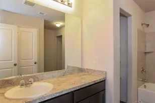 5505 Shore Point Trl, Fort Worth, TX 76119 - Photo 11