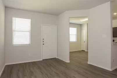 5505 Shore Point Trail, Fort Worth, TX 76119 - Photo 7