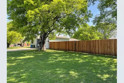 301 Sheri Lane, Roanoke, TX 76262 - Photo 15