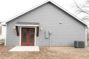 424 E Nelson St, Denison, TX 75021 - Photo 17