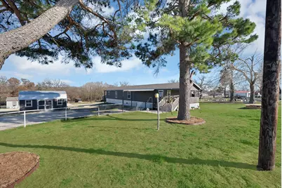 130 Firefly Drive, Springtown, TX 76082 - Photo 1