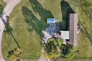 130 Firefly Dr, Springtown, TX 76082 - Photo 25